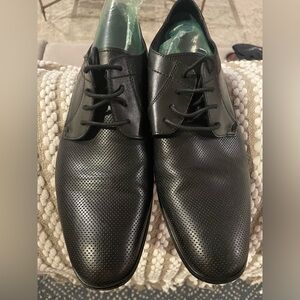 Steve Madden Perris men’s black leather dress shoe. Size 9M. Style Perr01m1